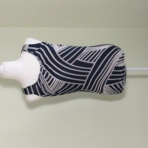 Banana Republic, Blue and white sleeveless abstract print knit top, sz XS/P
